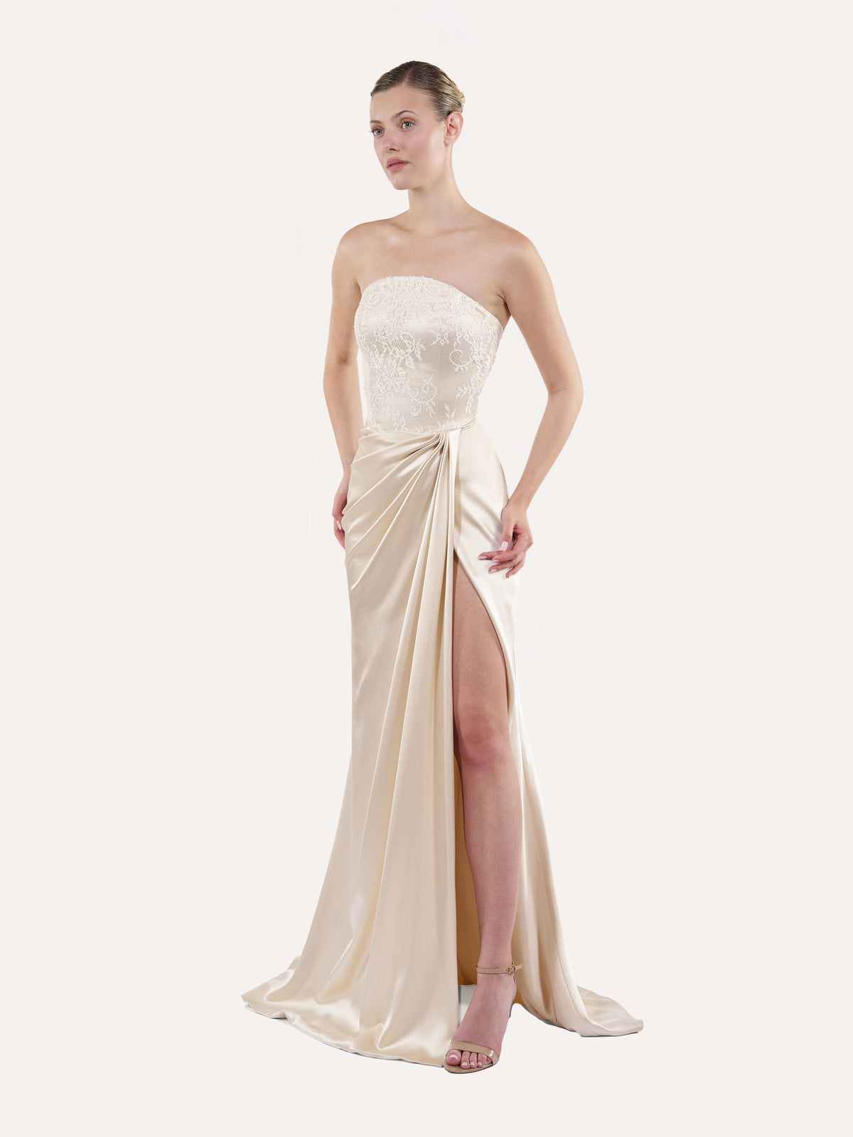 Round-neck draped dress