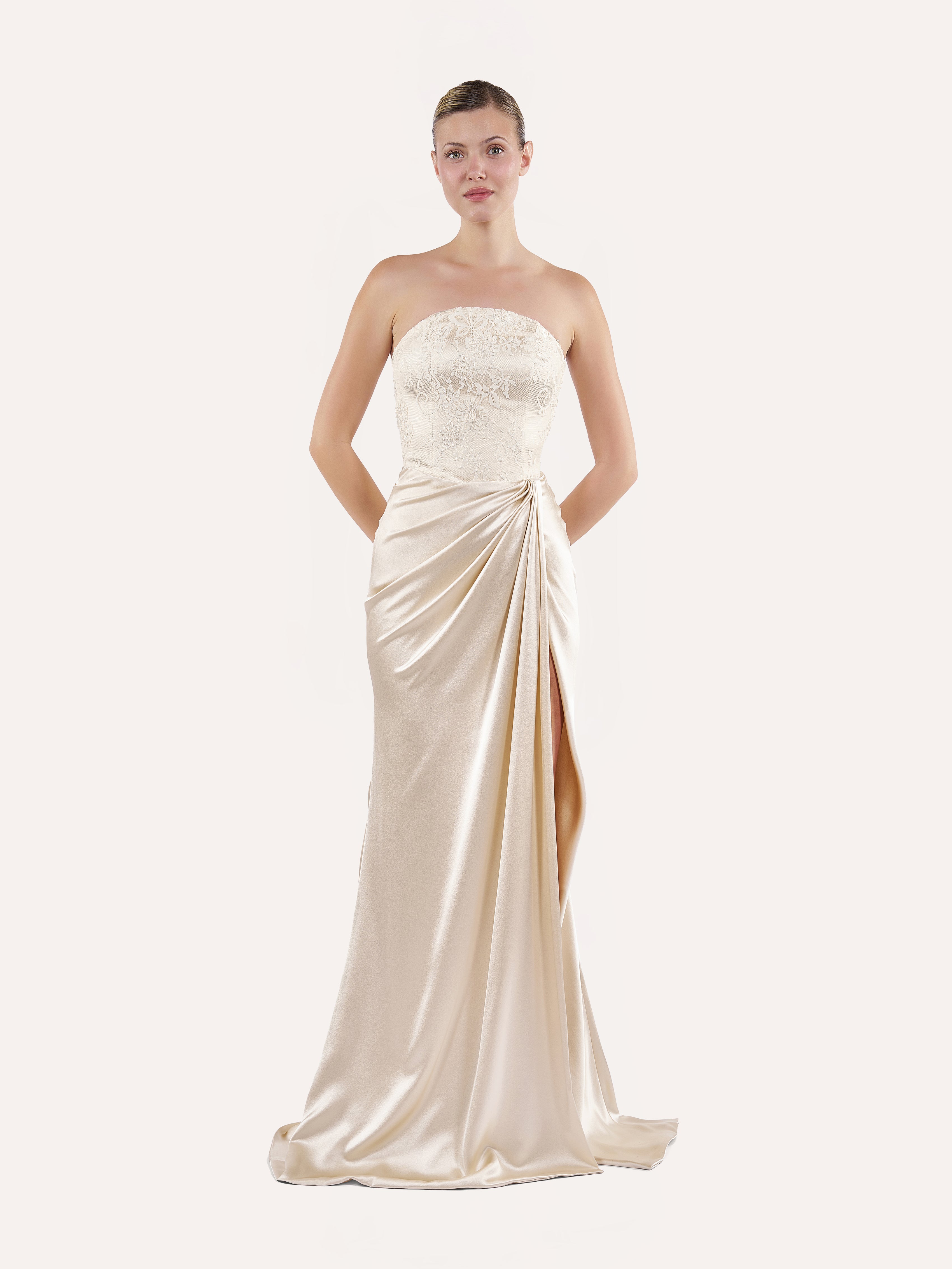Round-neck draped dress