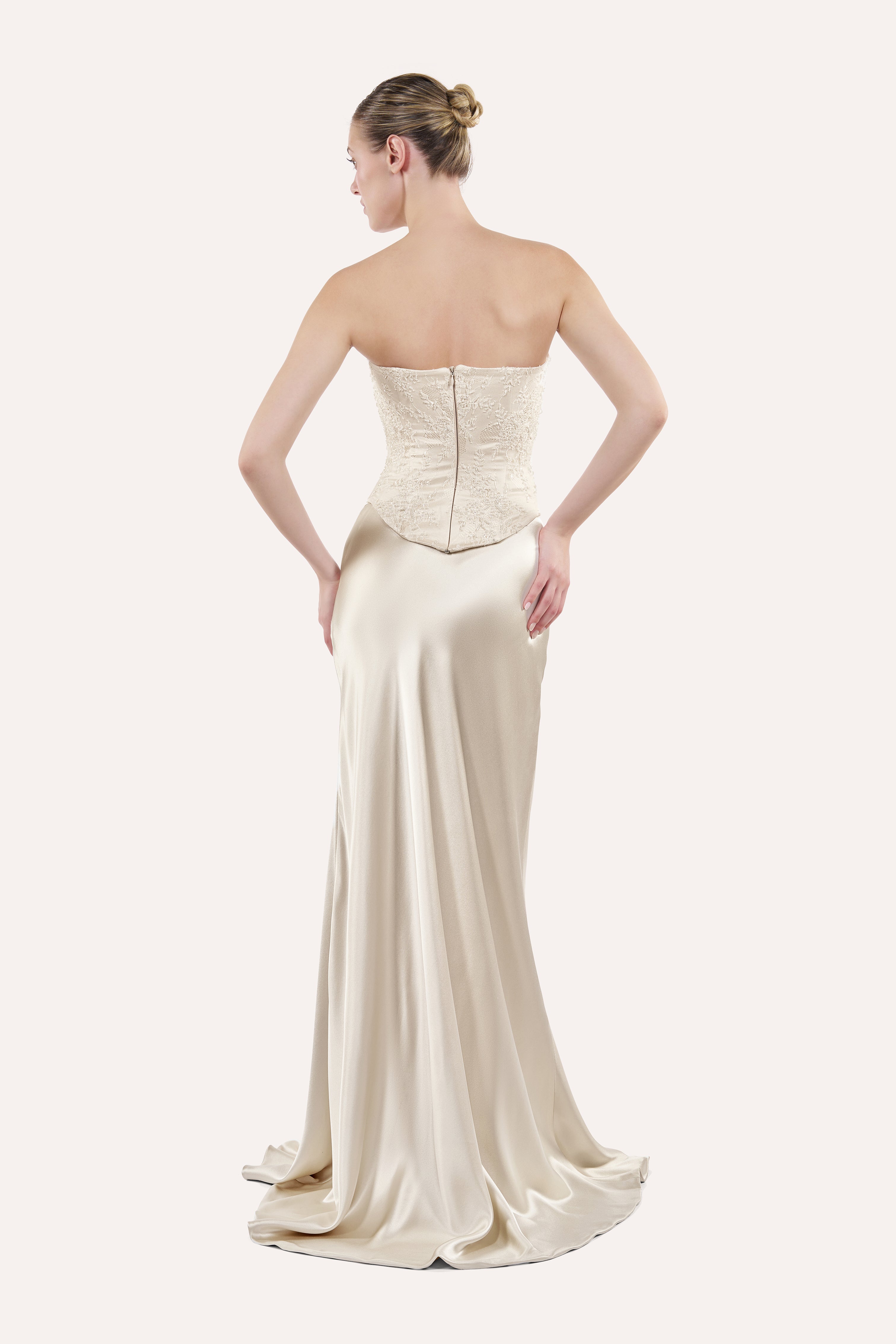 Embellished Lace Sweetheart Corset