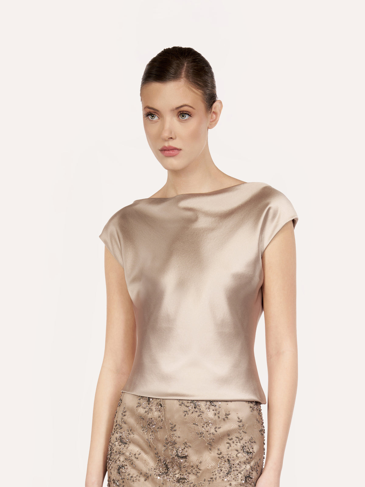 #color_taupe